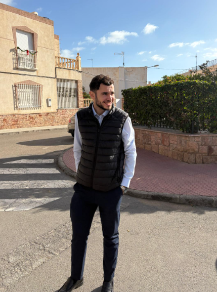 <em>Luis.F</em>